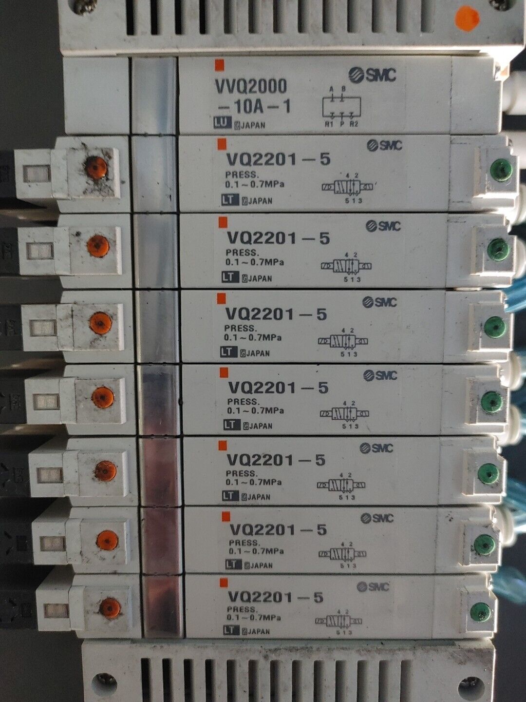 SMC EX120-SDN1 Serial Interface Unit SQ w/ (8) Solenoid Valves 24VDC Valve