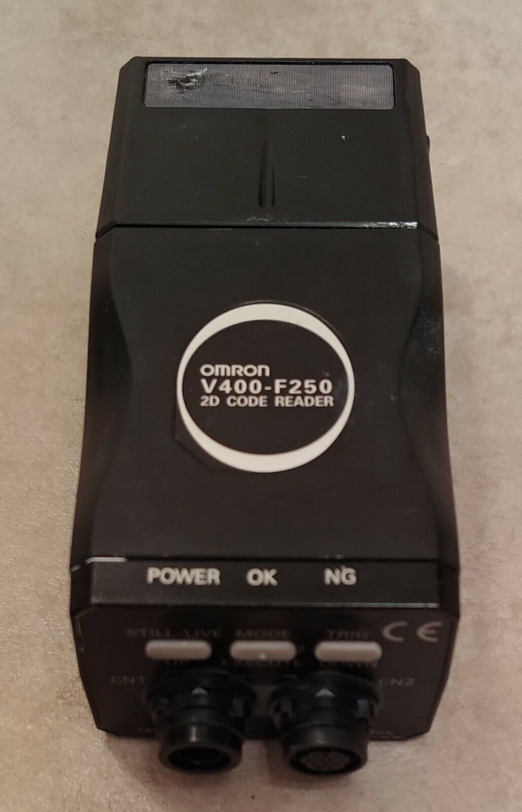 Omron V400-F250 2D Reader