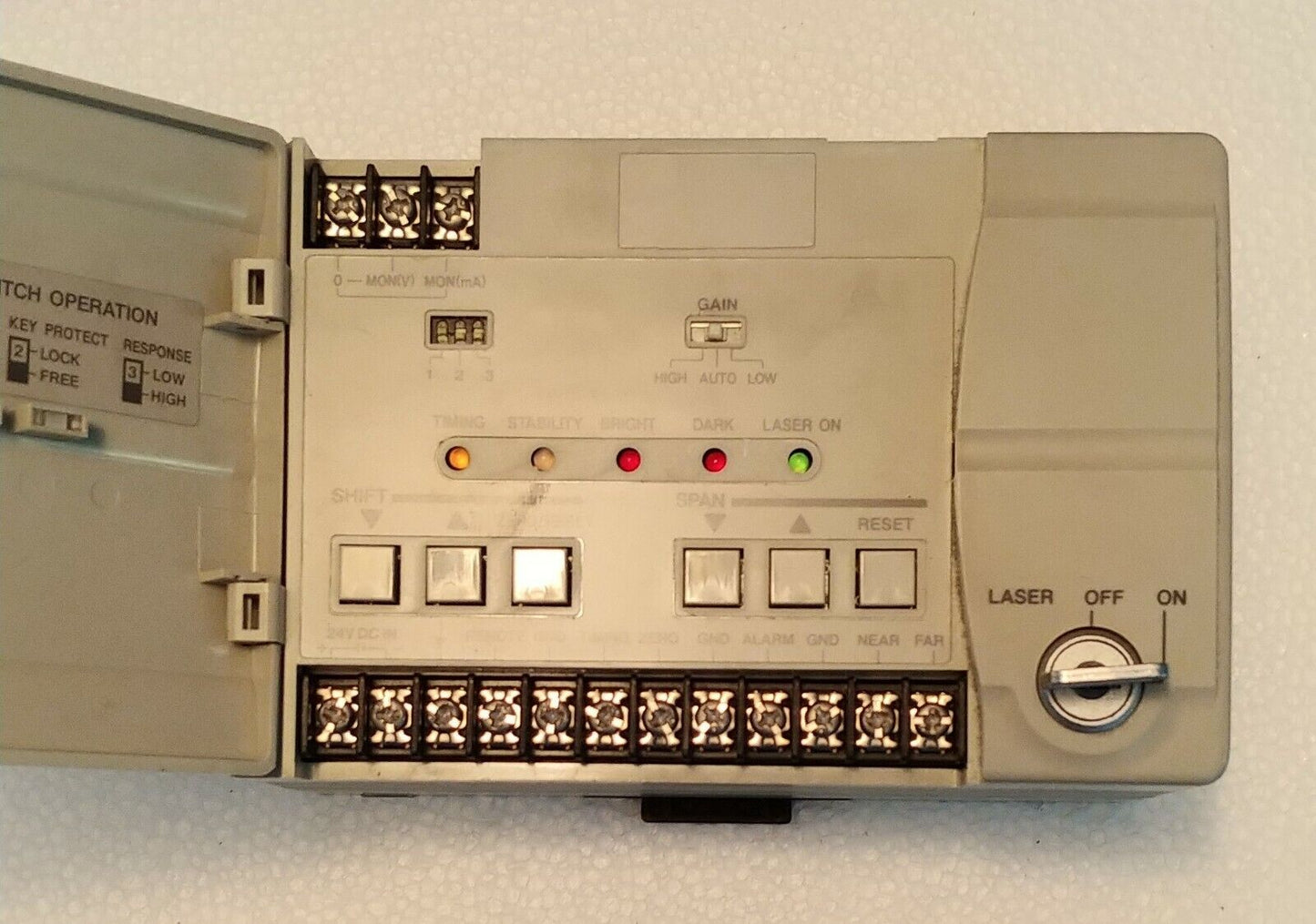 LK-2111 Keyence laser Controller