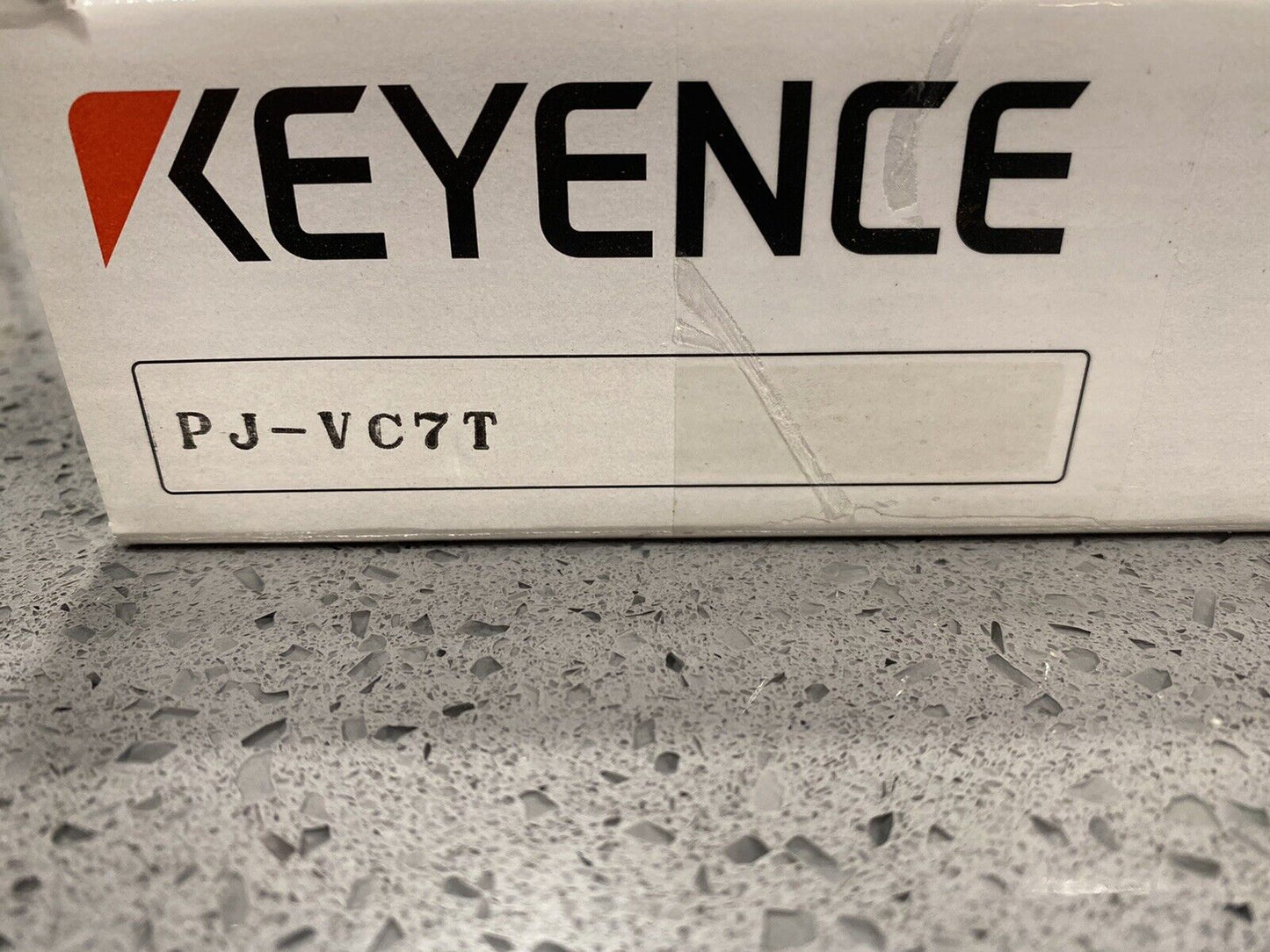 New Keyence PJ-VC7T Light Curtain Cable w/ warranty