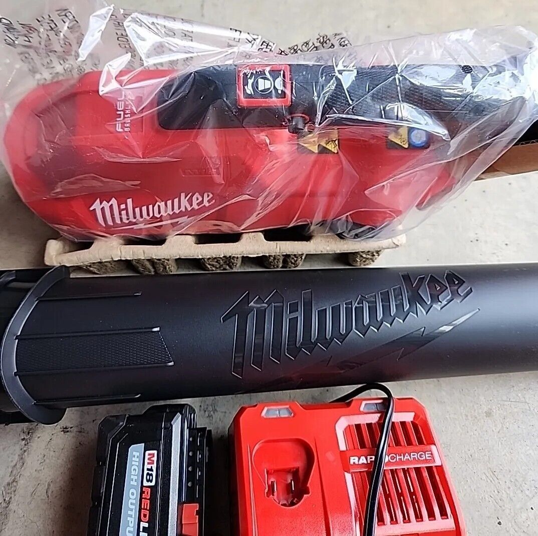 Milwaukee 272421HD M18 FUEL Lithium-Ion Cordless Blower Kit (8 Ah) Free Shipping