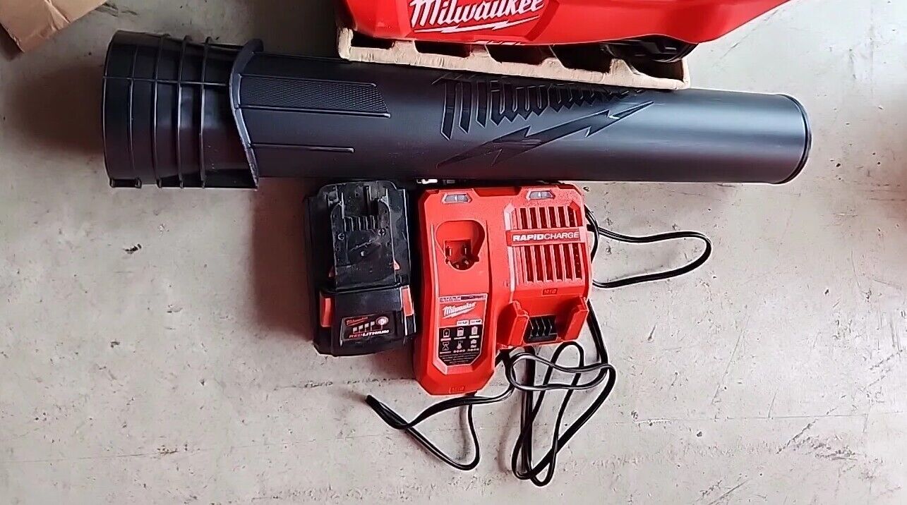 Milwaukee 2724-21HD M18 FUEL Lithium-Ion Cordless Blower Kit 8Ah Free Shipping